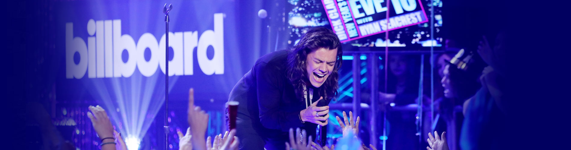 Harry Styles performs at Dick Clark's Rockin' New Years Eve